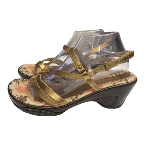 Jambu gold wedge sandal Athleta comfort St Martin size 9.5 M - Picture 1 of 11
